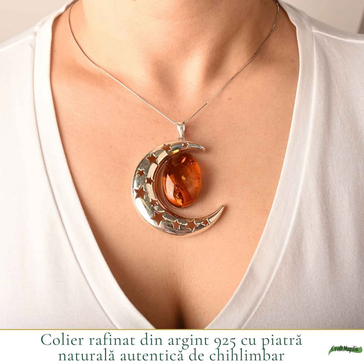 Colier Argint 925 cu Chihlimbar Rosu Semiluna – Protectie si Energie Feminina