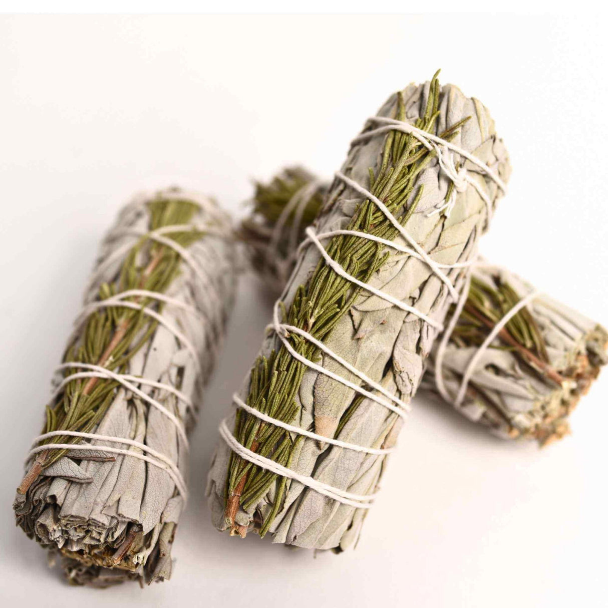 Buchet Salvie Alba California cu Rozmarin - Claritate si Protectie Energetica