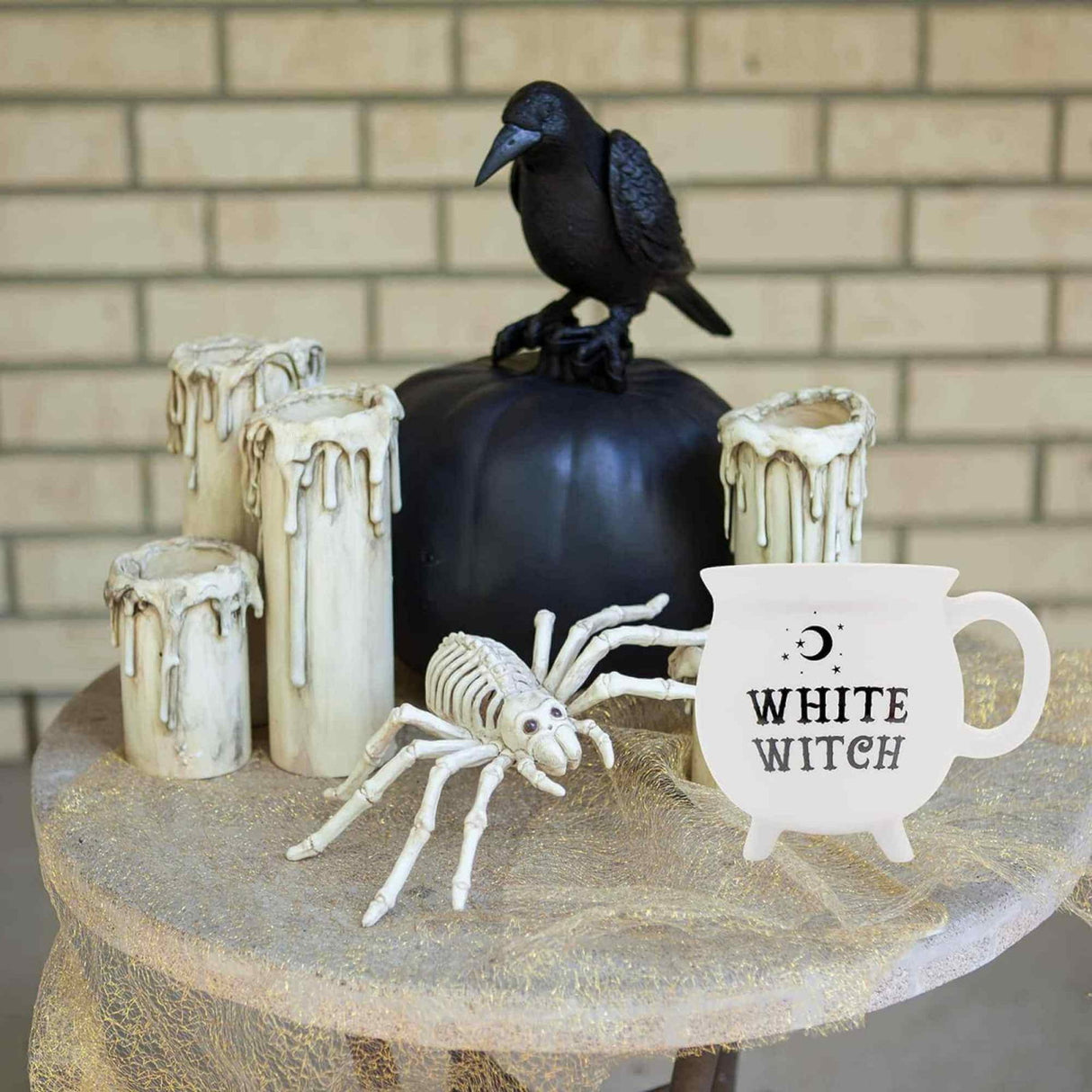 Cana Alba \\"White witch\\" in Forma de Ceaun Magic - Inscrisa cu \\"Vrajitoarea Alba\\" - Cadoul Perfect pentru Iubitorii de Magie