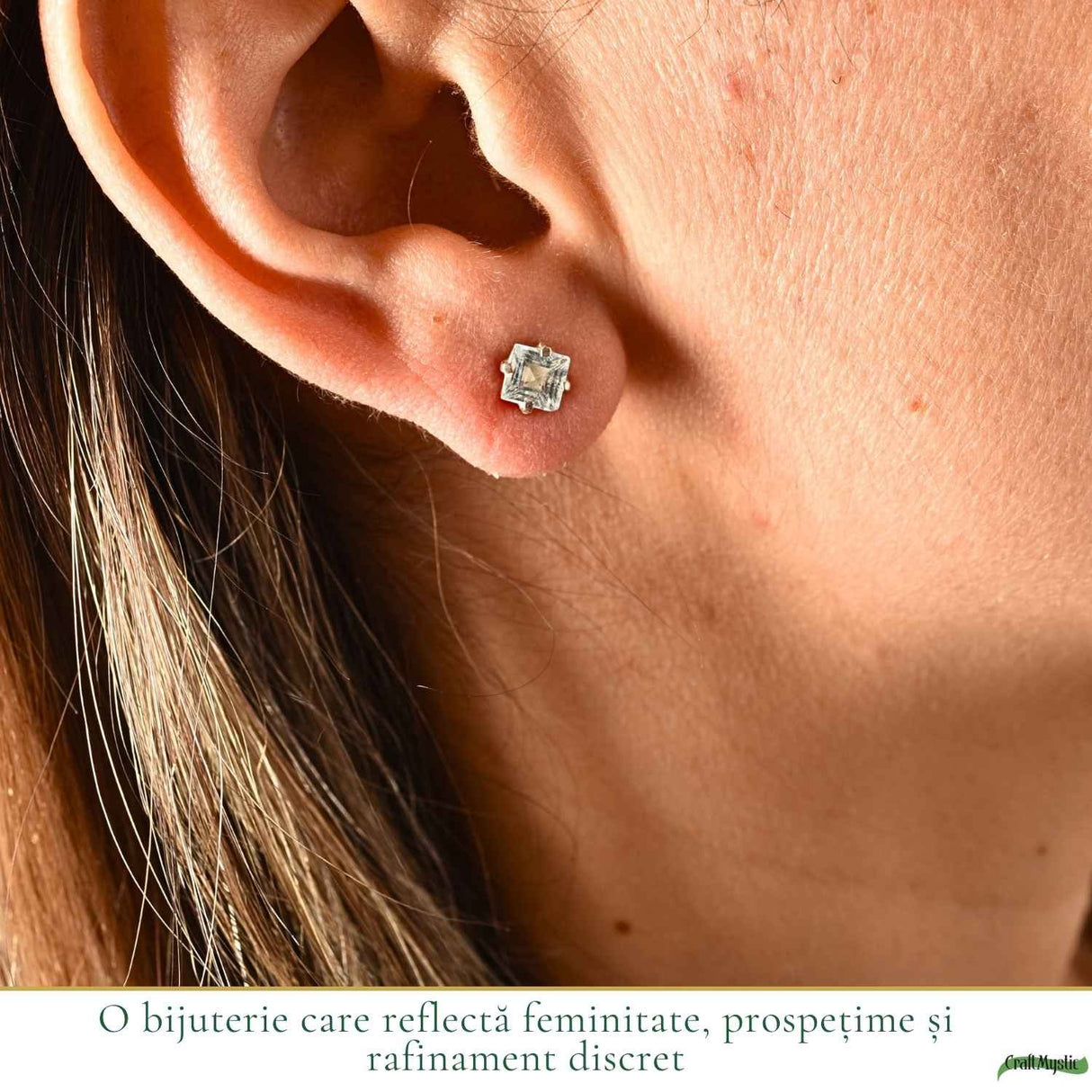 Cercei argint 925 pătrați cu topaz albastru – claritate si echilibru interior