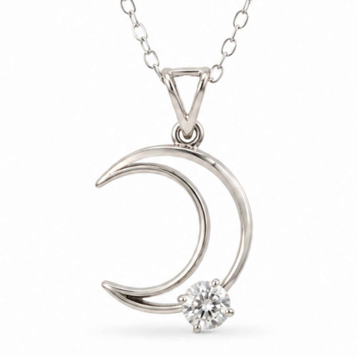 Colier Semiluna cu diamant Moissanit din Argint 925 – Feminitate si Stralucire Mistica