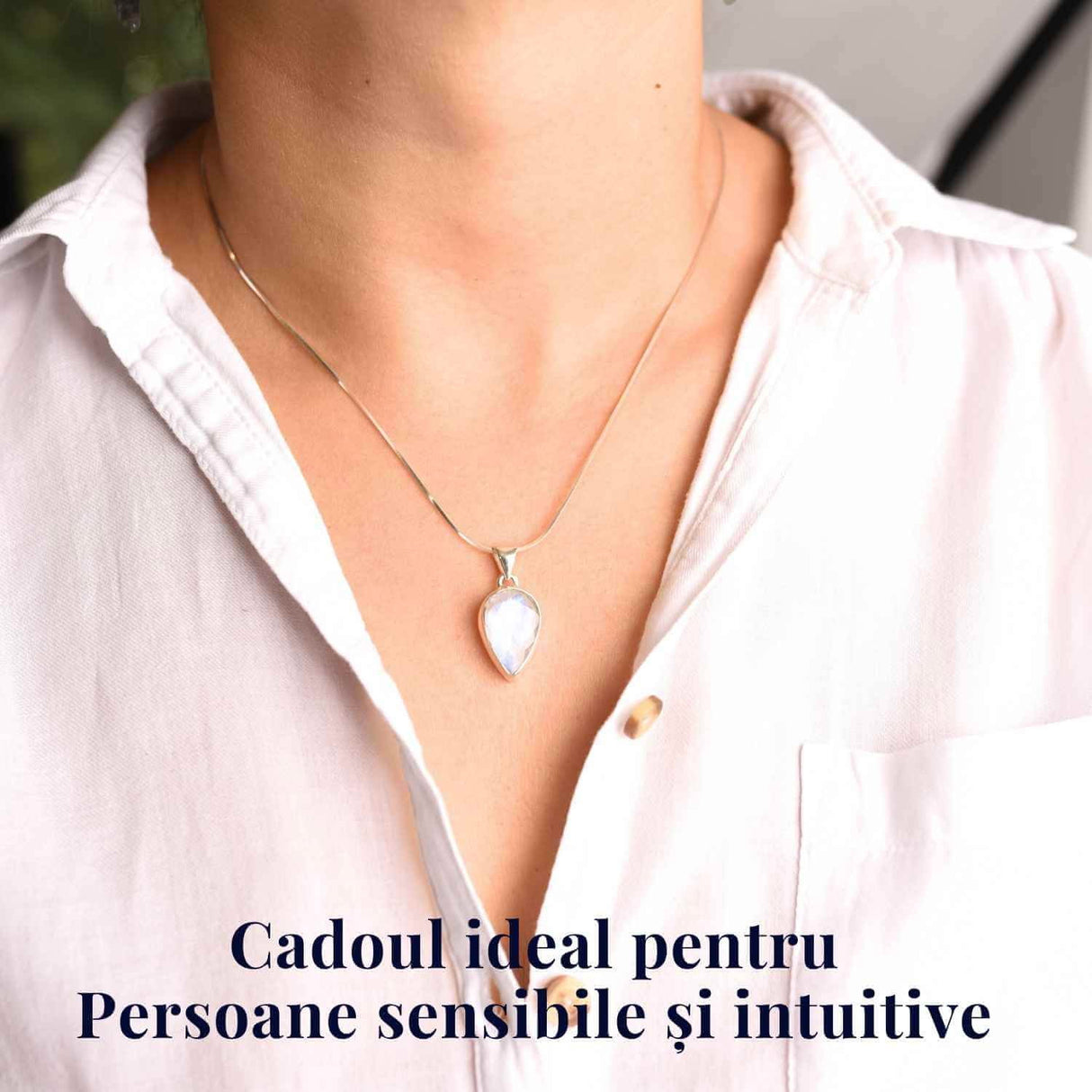Colier Argint 925 cu Piatra Lunii Curcubeu Fatetat - Bijuterie pentru Echilibru Emoțional, va4 - 3.2-3.8 gr