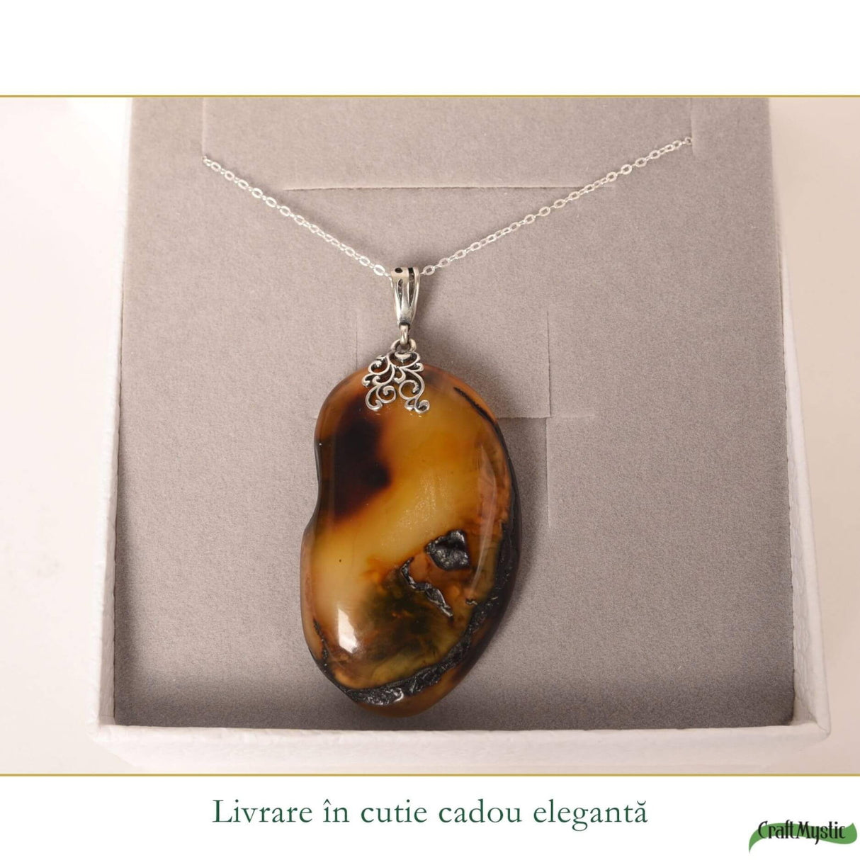 Colier argint 925 cu pandantiv oval si chihlimbar natural - Energie solara si eleganta