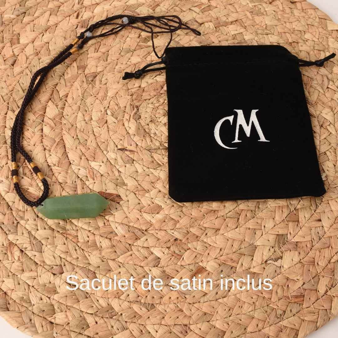 Colier cu cristal vindecator Labradorit 4-5 cm, in forma hexagonala cu dublu varf si saculet satin negru - pentru protectie, vointa si noroc