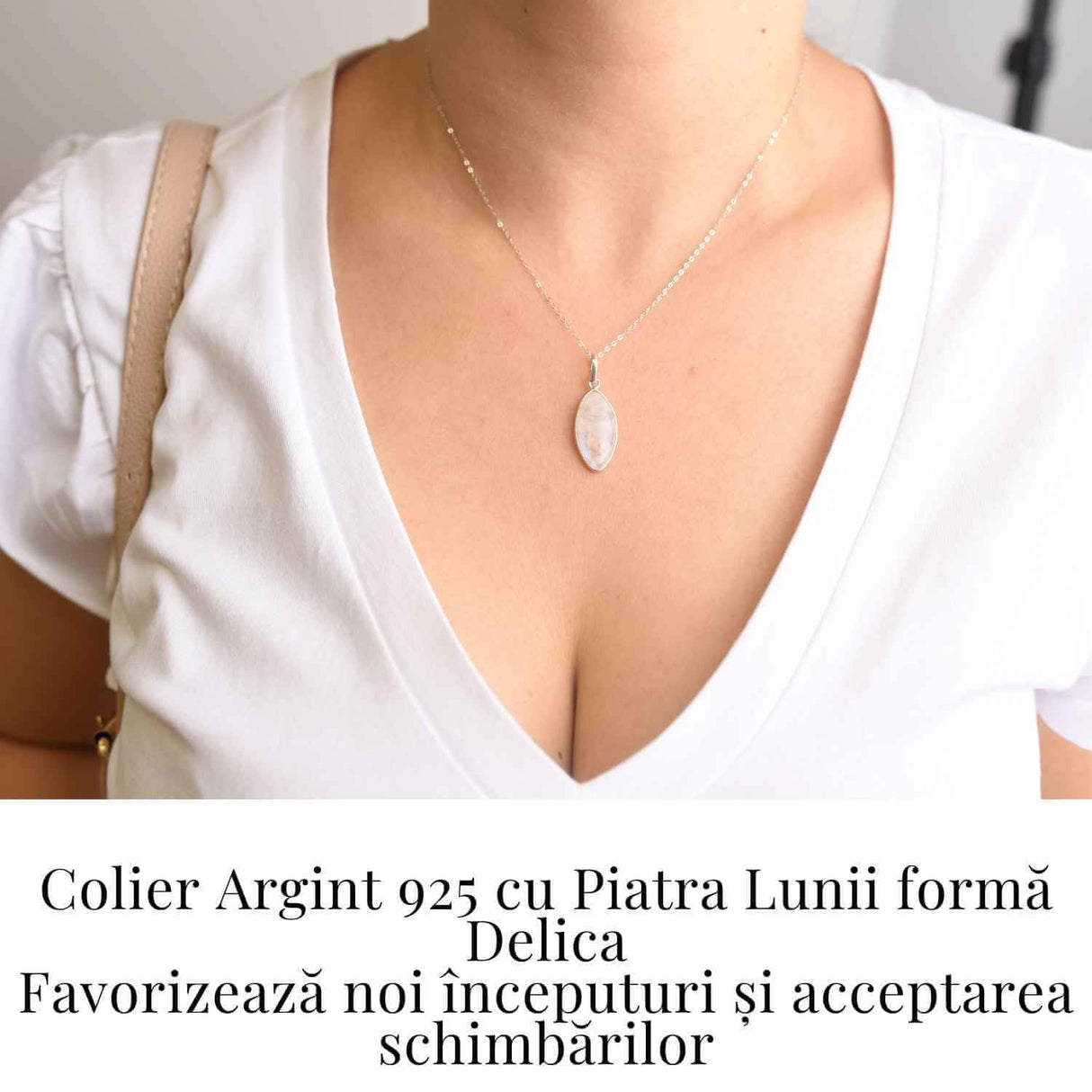 Colier din Argint 925 cu Piatra Lunii in Forma Delica - Intuitie Clara si Energie Feminina