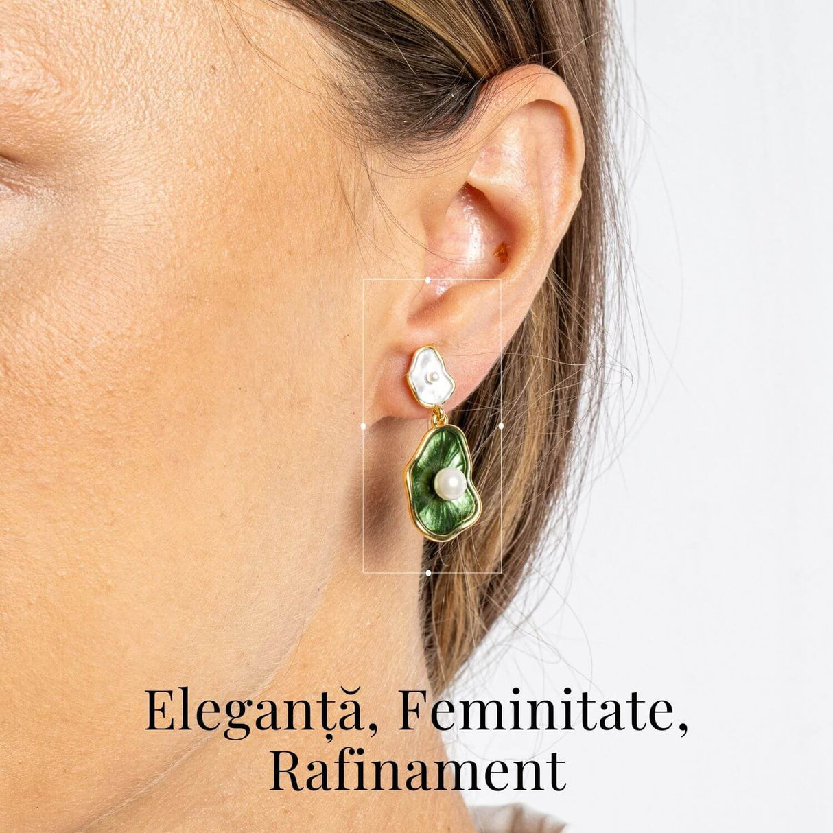 Eleganta si Delicatețe - Cercei Lotus Leaf cu Perle Naturale