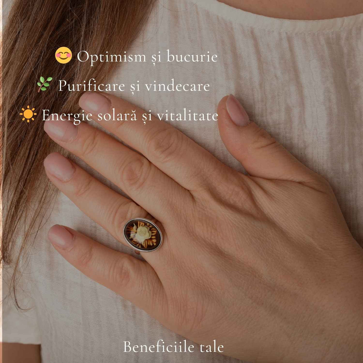 Inel Argint 925 cu Chihlimbar Verde Oval si Trandafir sculptat– Eleganta si Energie Naturala