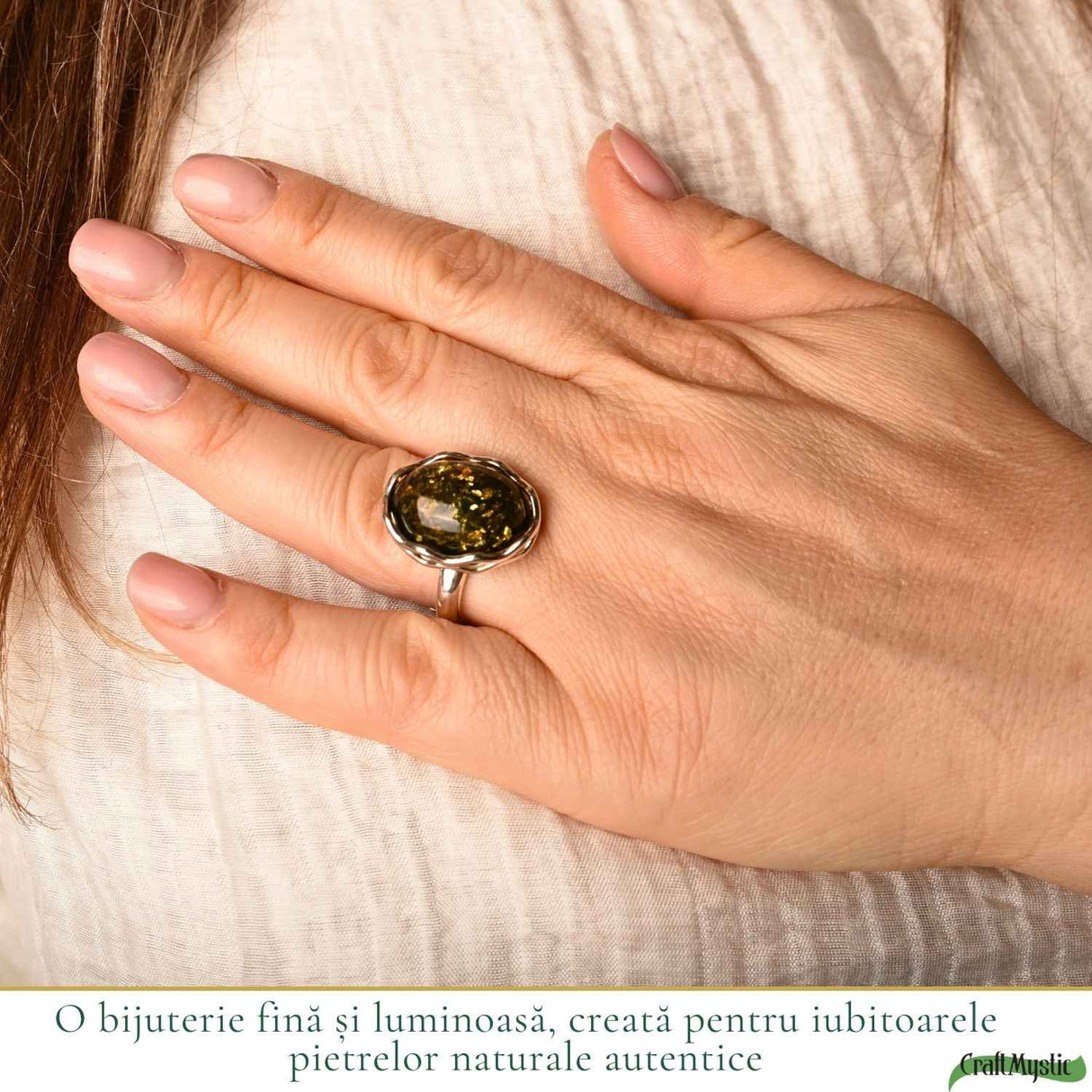 Inel Argint 925 cu Chihlimbar Verde Oval – Eleganta Naturala si Energie Pozitiva