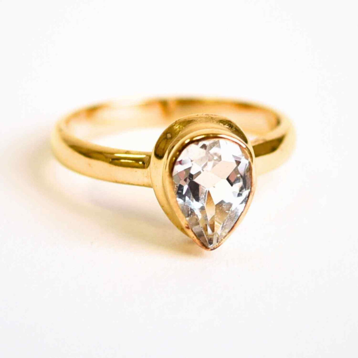 Inel argint 925 placat cu aur 18K cu Topaz Alb lacrima - Claritate si Renastere