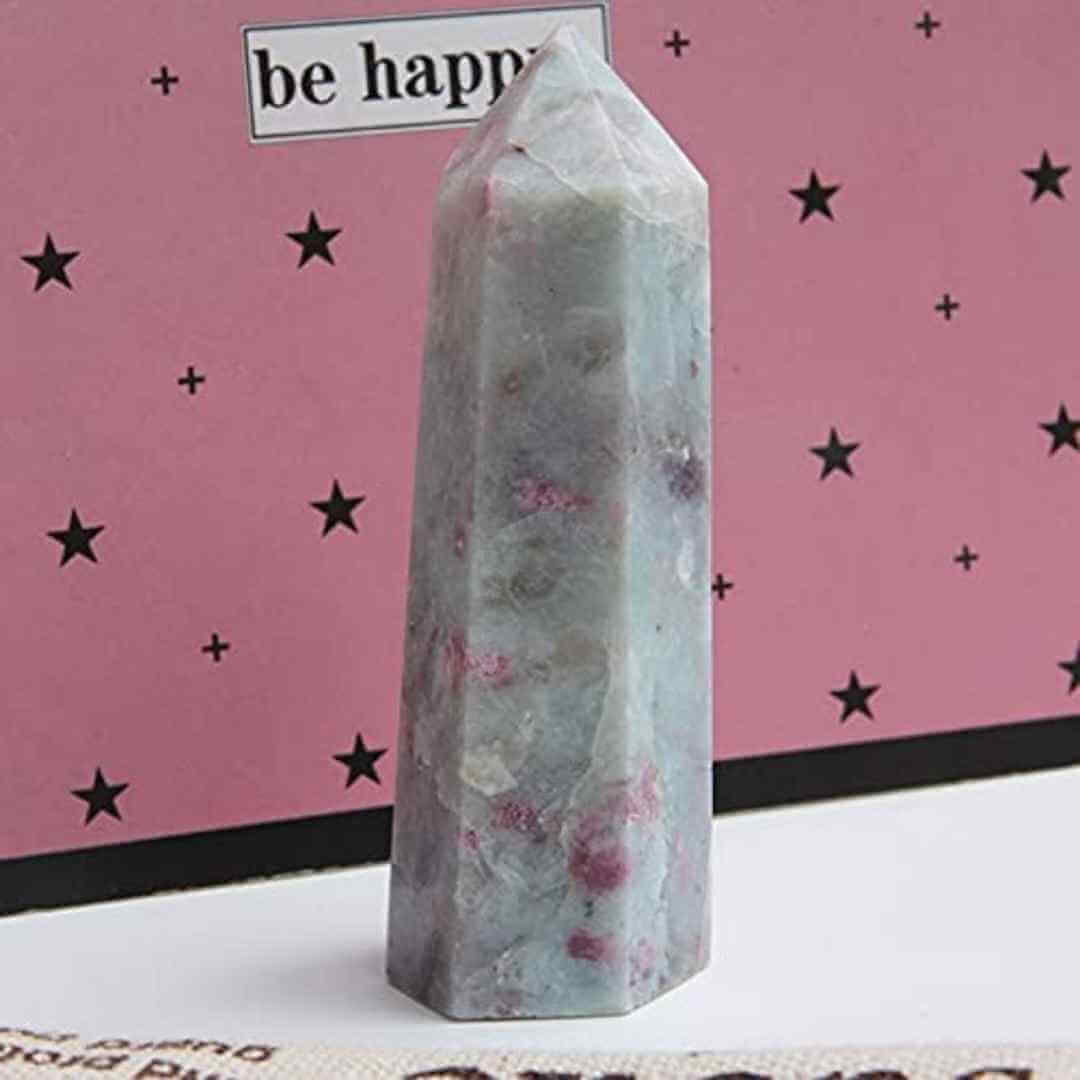 Turn de cristal din Turmalina Roz 9-10 cm Bagheta cu 6 fete pentru vindecare, meditatie si decor in casa si birou