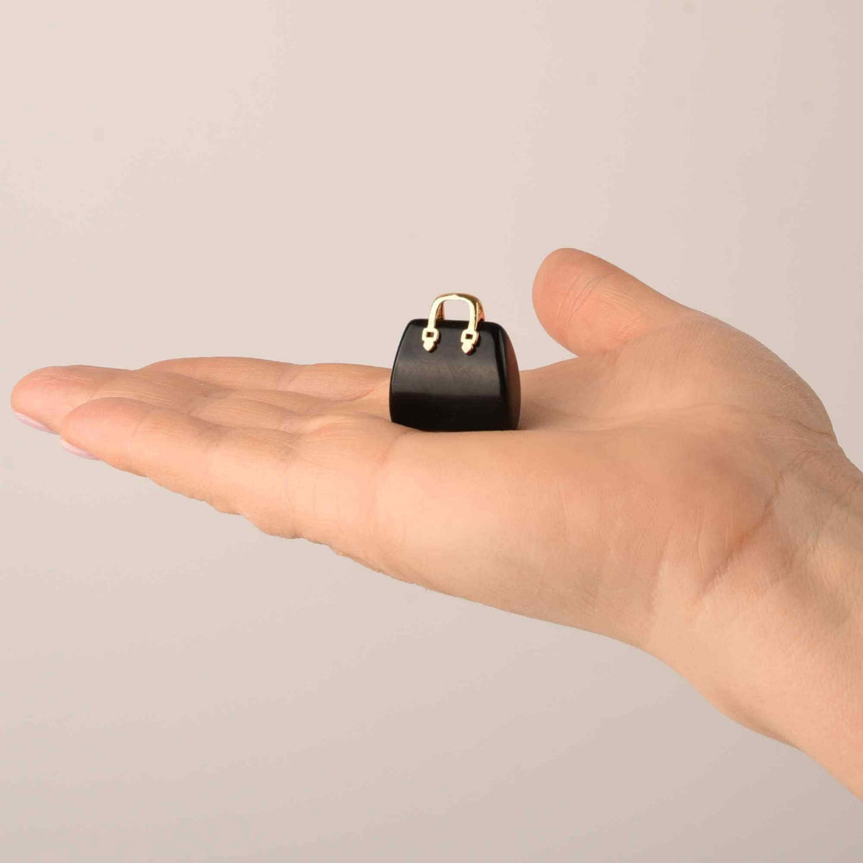 Pandantive 2.5 cm din piatra naturala Ametist, in forma de geanta - Accesorii din piatra pentru realizarea de bijuterii, cercei, colier
