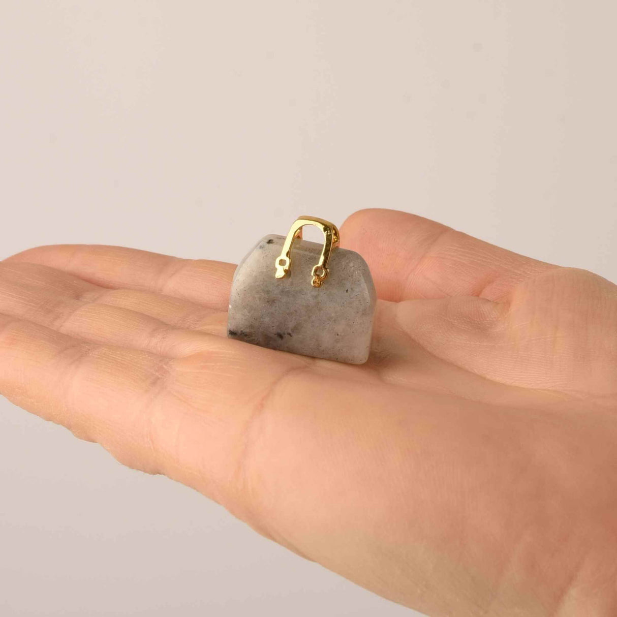 Pandantive 2.5 cm din piatra naturala Ametist, in forma de geanta - Accesorii din piatra pentru realizarea de bijuterii, cercei, colier