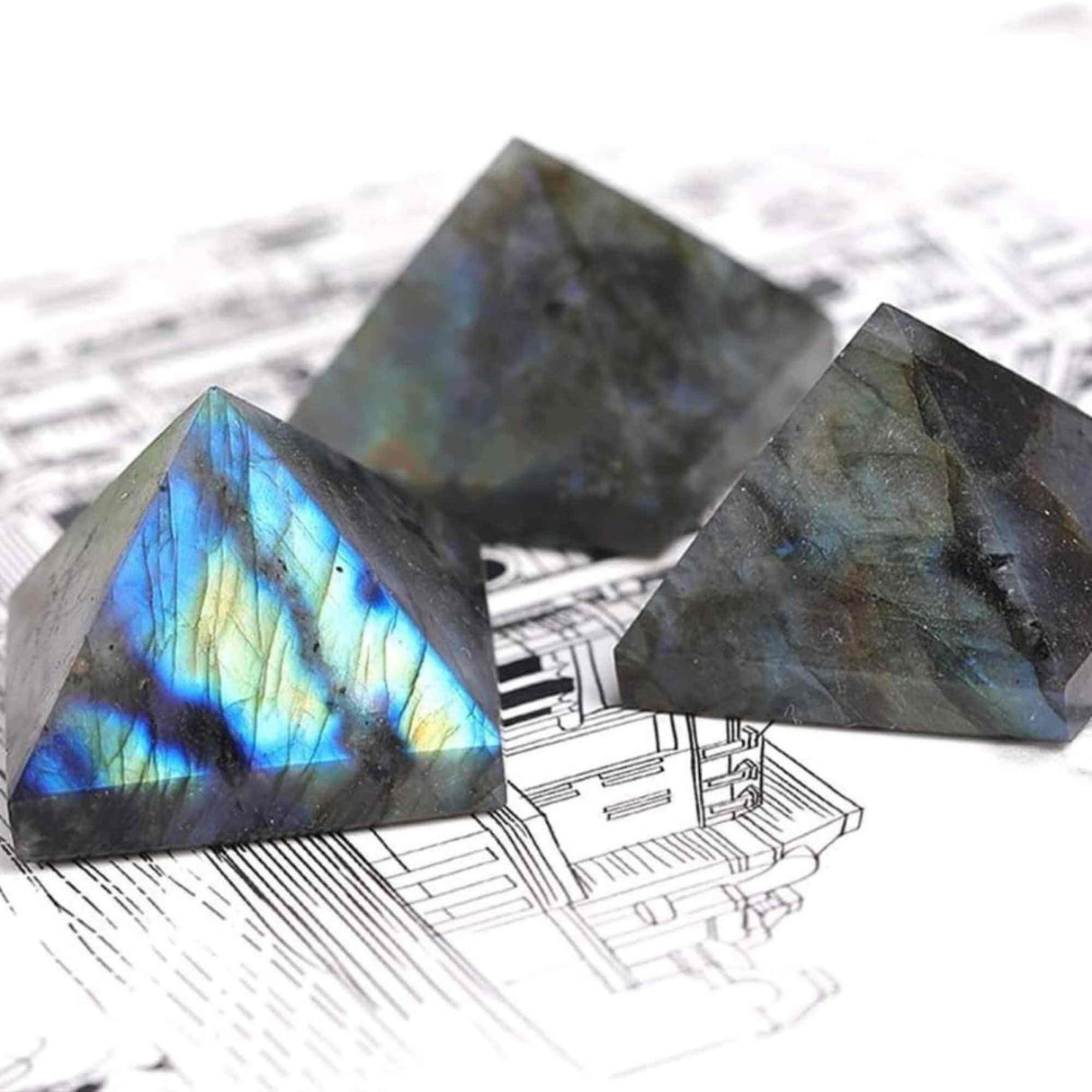 Piramida 6cm din Cristal din Labradorit - Ornament Mineral Specimen pentru Chakre