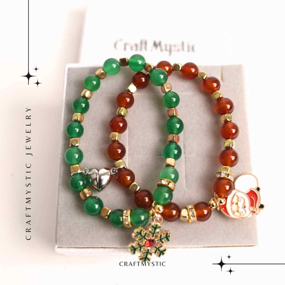 Set bratari cuplu Agat rosu, verde cu accesoriu Mos Craciun si fulg de nea - iubire si protectie