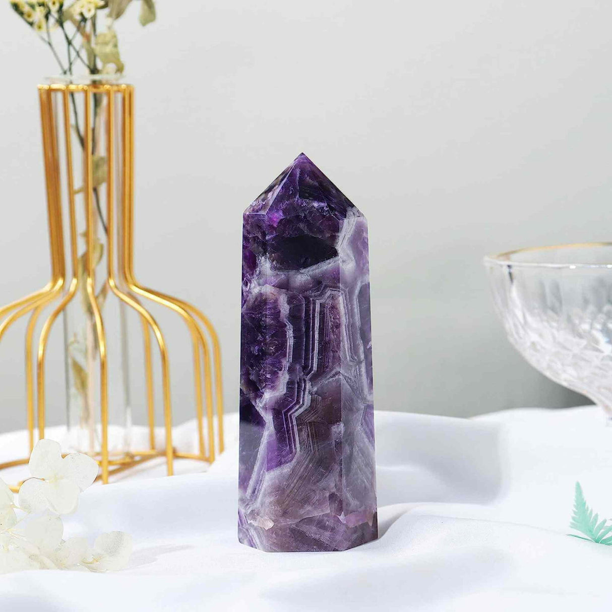 Turn de cristal semipretios vindecator hexagonal Ametist - Obelisc cu inaltimea intre 8-9 cm