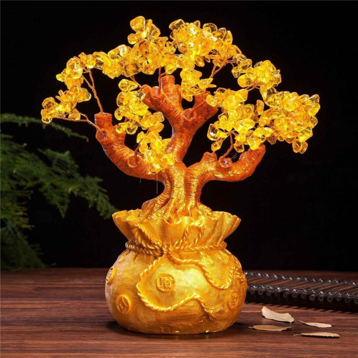 Bonsai cu cristale naturale citrin, supranumit \\"copacul banilor\\" - Copacelul cu inaltimea de 25 cm reprezinta cadoul perfect pentru prosperitate, succes, energie pozitiva