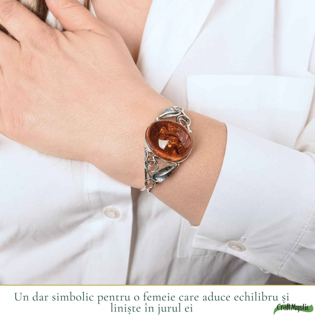 Bratara Argint 925 cu Chihlimbar Oval si Frunze - Caldura si Eleganta Naturala