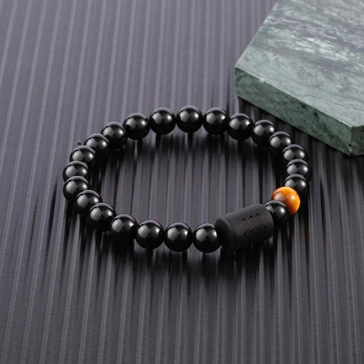 Bratara zodie Berbec din pietre naturale 8mm Obsidian si Ochi de Tigru pentru barbati cu cele 12 constelatii - Include dubla gravura cu semn zodiacala specifica