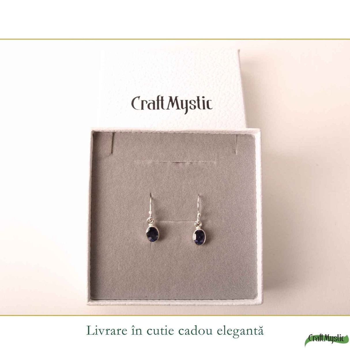 Cercei Argint 925 cu Iolit Fatetat Rotund – Claritate si Intuitie Feminina