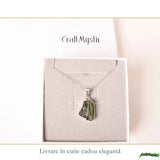 Colier argint 925 cu moldavit brut neregulat – transformare si claritate interioara