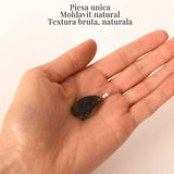 Colier Argint 925 cu Moldavit natural brut 3.8 g - prezenta, sens si spatiu pentru tine