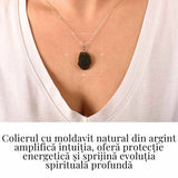 Colier Argint 925 cu Moldavit natural brut 2.9 g - o piatra a schimbarii blande si a claritatii interioare
