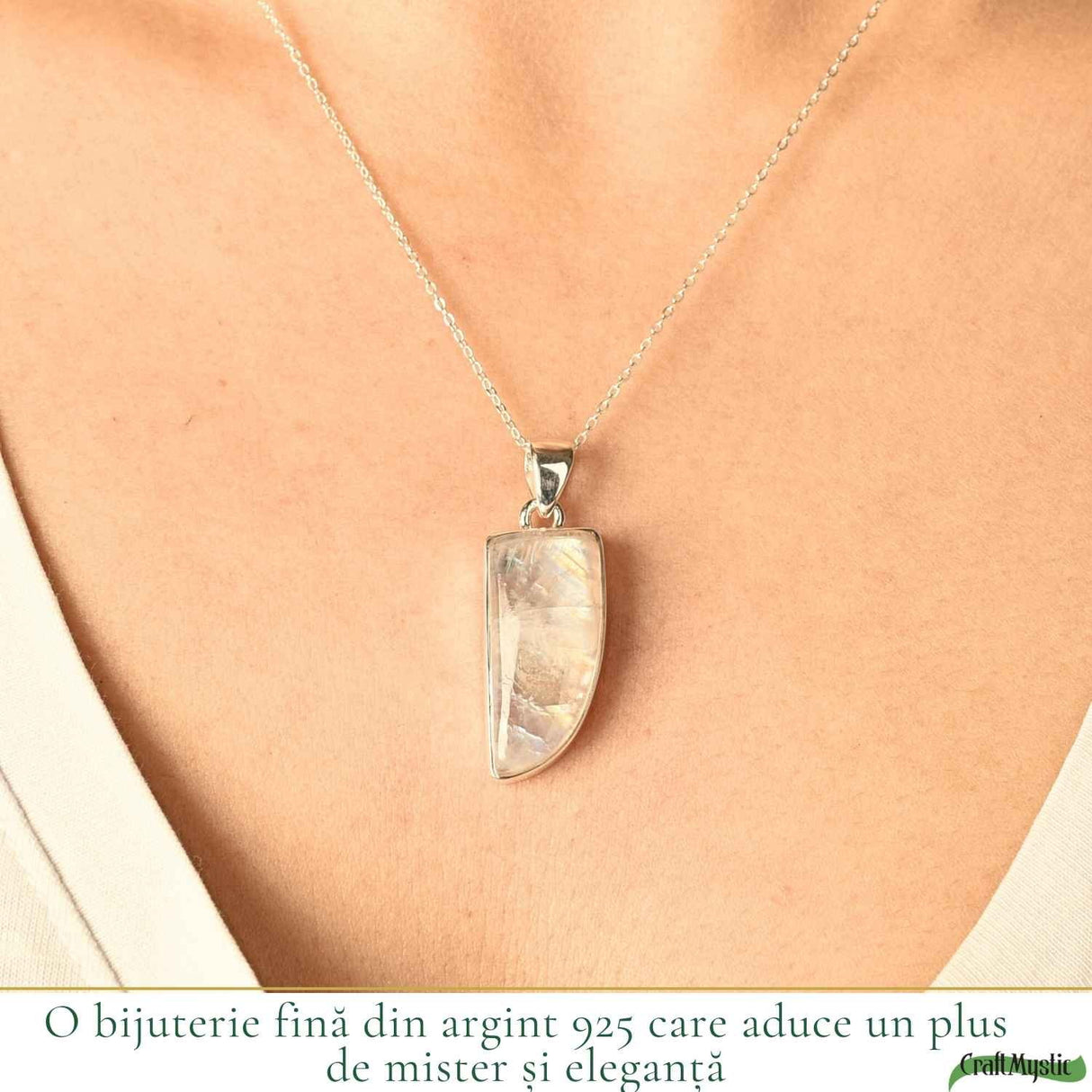 Colier Argint 925 cu Piatra Lunii Neuniform – Intuitie si Echilibru Emotional