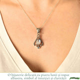 Colier Argint 925 Floare cu Piatra Lunii si Topaz Albastru – Echilibru si Claritate