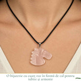 Colier cu Cuart Roz Natural in Forma de Cal – Iubire, Blandete si Libertate