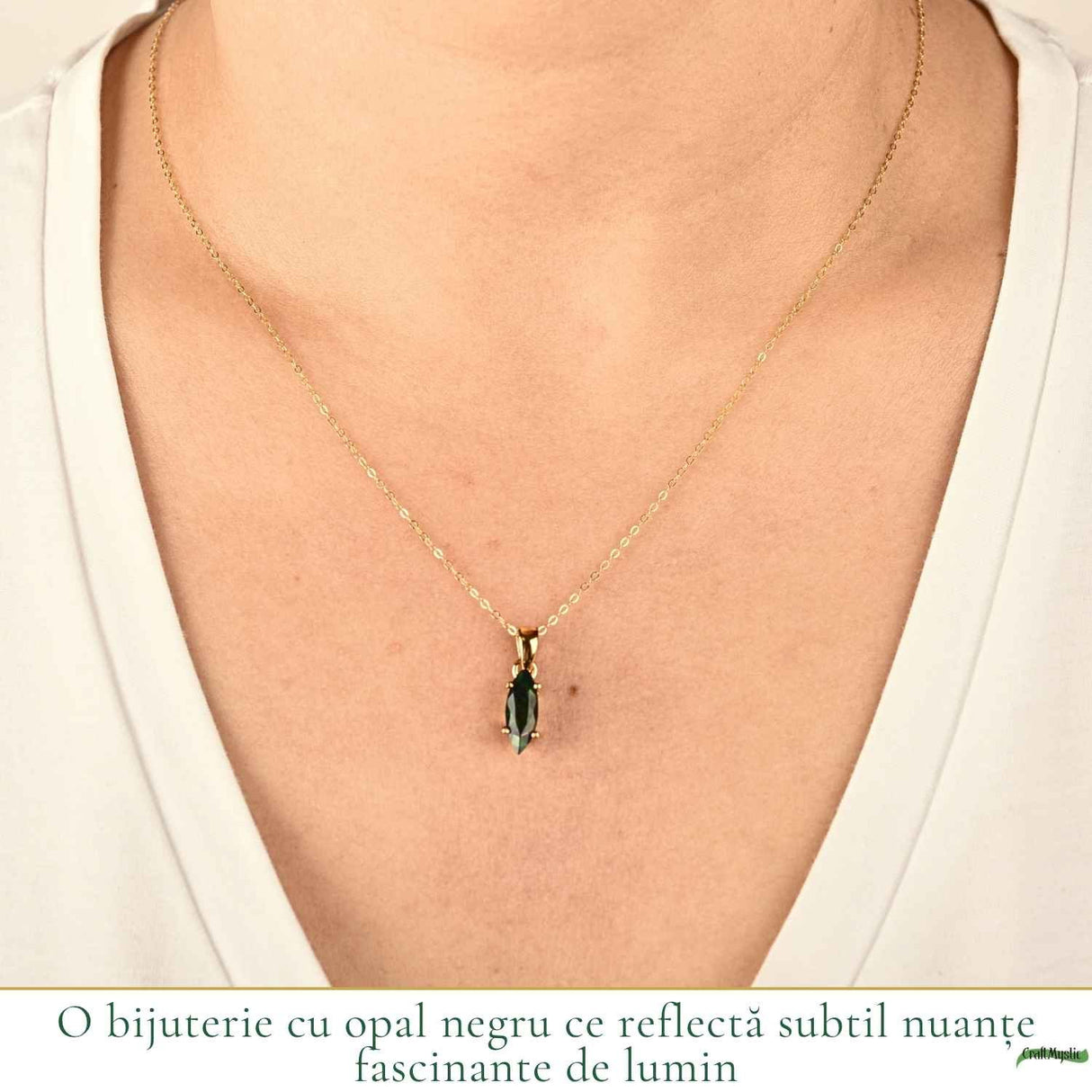 Colier Delicat din Argint 925 Placat cu Aur 18K cu Opal Negru – Eleganta si Protectie