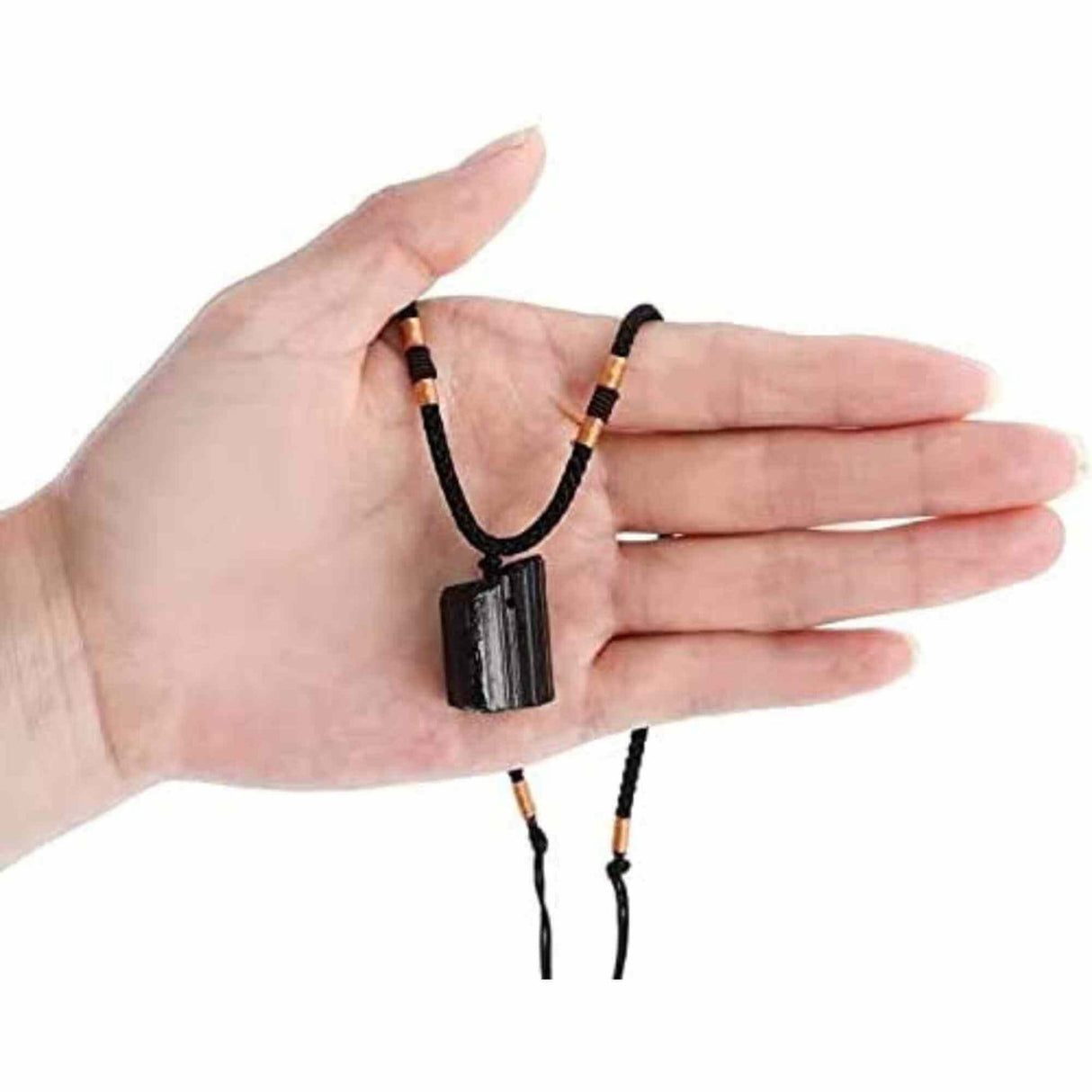 Colier cu cristal Turmalina Neagra- o piatra semipretioasa excelenta pentru meditatie, trezirea spiritualitatii si a abilitatilor interioare care creste si pozitivitatea mentala