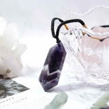 Colier cu cristal vindecator Dream Ametist 4-5 cm, in forma hexagonala cu dublu varf si saculet satin negru - pentru protectie, vointa si noroc