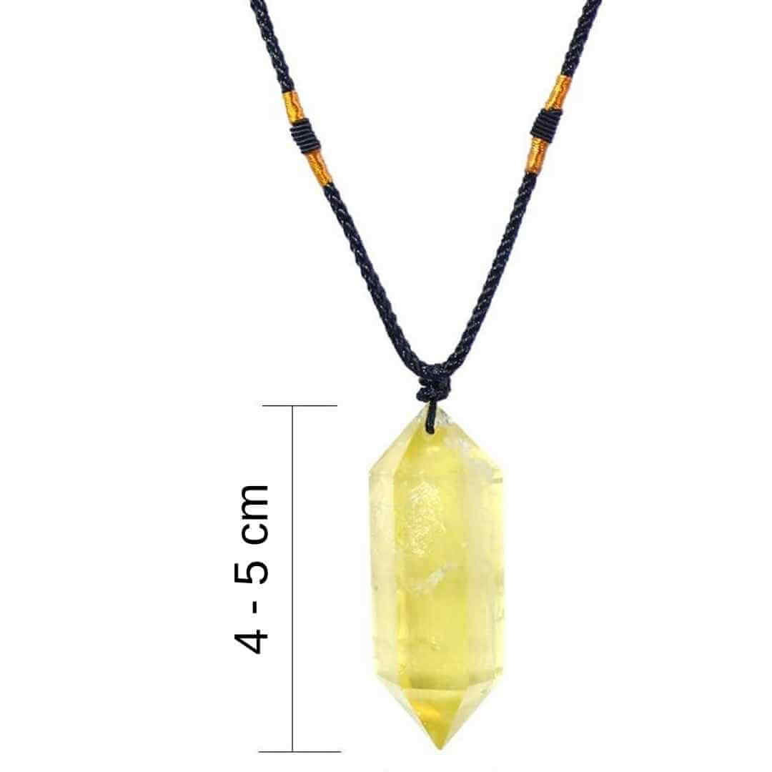 Colier cu cristal vindecator Labradorit 4-5 cm, in forma hexagonala cu dublu varf si saculet satin negru - pentru protectie, vointa si noroc