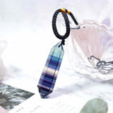 Colier cu cristal vindecator Labradorit 4-5 cm, in forma hexagonala cu dublu varf si saculet satin negru - pentru protectie, vointa si noroc