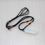 Colier cu cristal vindecator Opal 4-5 cm, in forma hexagonala cu dublu varf si saculet satin negru - pentru protectie, vointa si noroc