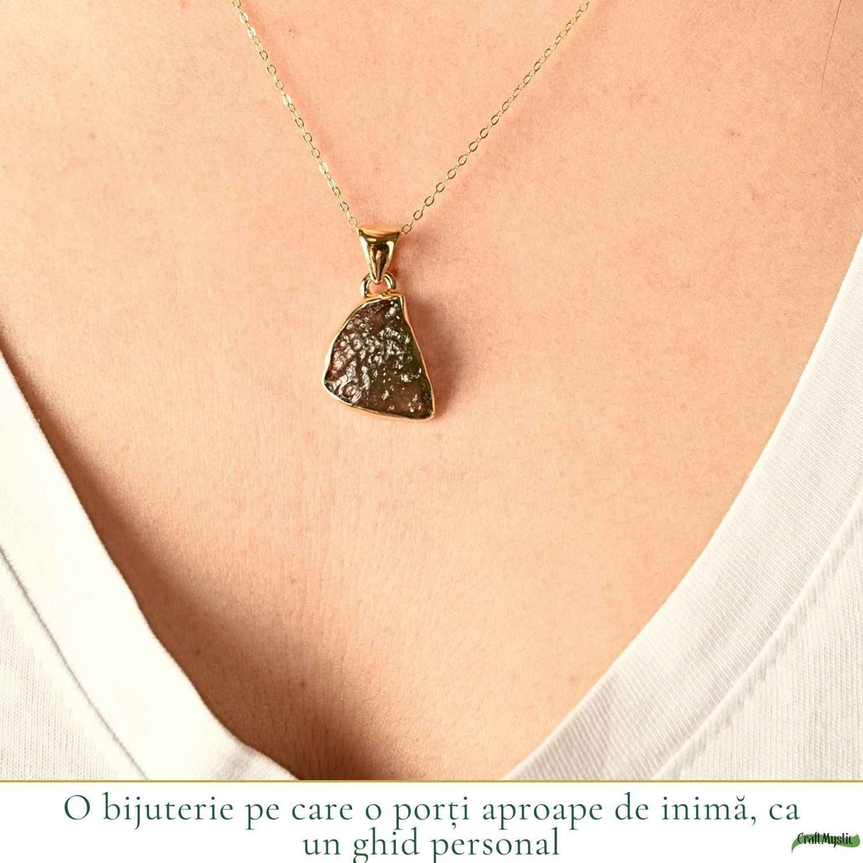 Colier Moldavit Brut Neuniform cu Argint 925 Placat cu Aur 18k – Energie si Claritate Autentica