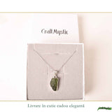 Colier Moldavit Brut Neuniform Argint 925 – Claritate si Transformare Autentics