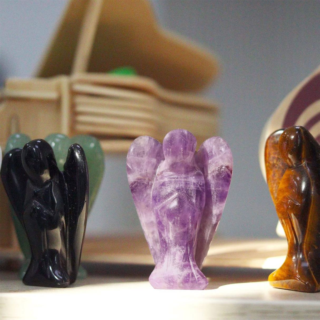 Figurina 5 cm inger din cristal vindecator Ametist - Sculptura manuala din piatra naturala lustruita - Decor pentru camera birou cu energie reiki pentru femei barbati