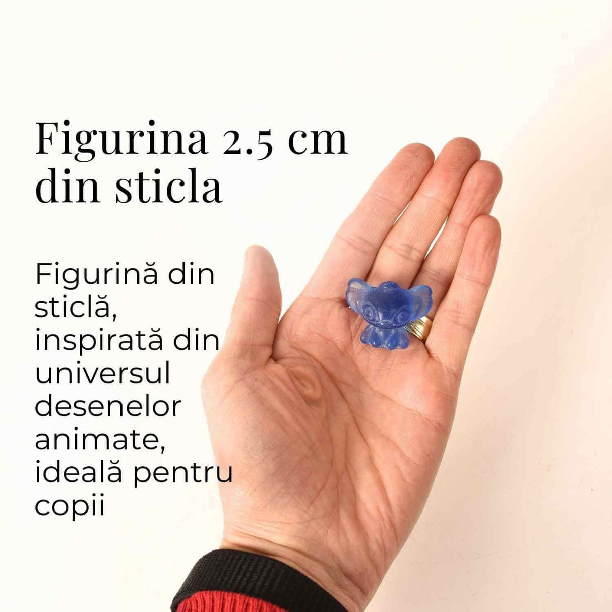 Figurina din sticla care invita la calm, simplitate si prezenta