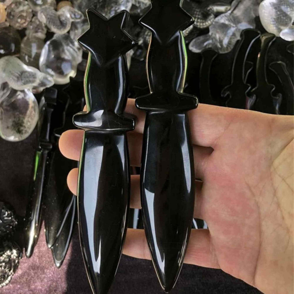 Figurina Pumnal din Obsidian Natural - Decor Elegant, Vindecare Reiki