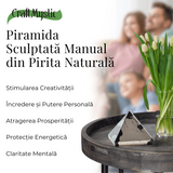 Piramida Sculptata Manual 60mm din Piatra Pirita Naturala