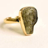Inel argint 925 placat aur 18k cu Moldavit natural brut Marime 53-54 (EU) / 7 (US) - Piatra transformarii si protectiei