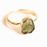 Inel cu Moldavit din Argint 925 placat cu Aur de 18K 2.7 gr Marime 52 (EU) / 6 (US) - Transformare Spirituala si Energie de Vindecare