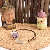 Ornament de agatat cu cristale vindecatoare Ametist si Turmalina Neagra, accesorii sub forma de semiluna si steluta Decor feng shui pentru oglinda masinii, casa si birou