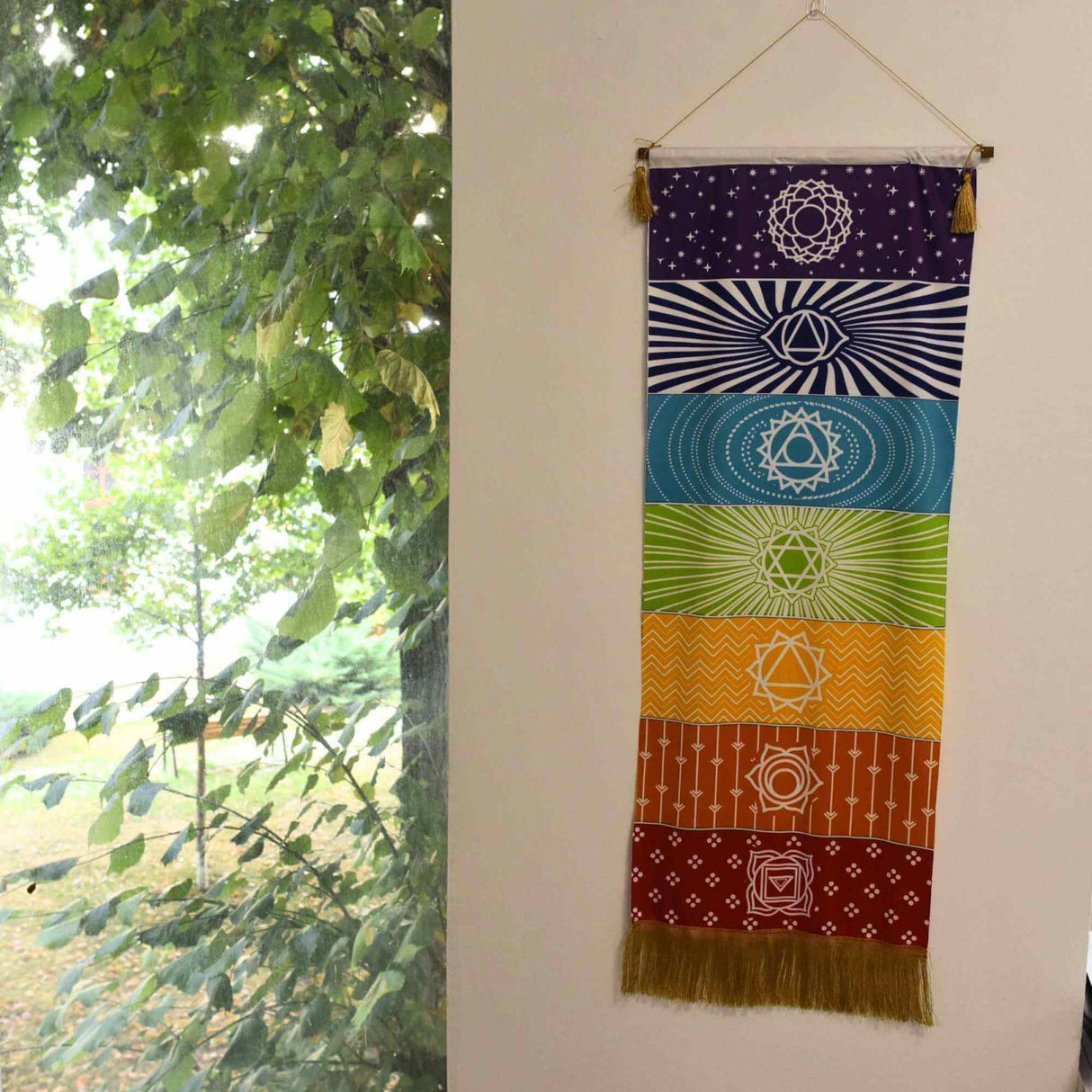 Tapiserie Chakra pentru Meditatie si Yoga cu Franjuri - Design 7 chakre, 104 x 35 cm - Decor pentru Pereti si Spatii Spirituale