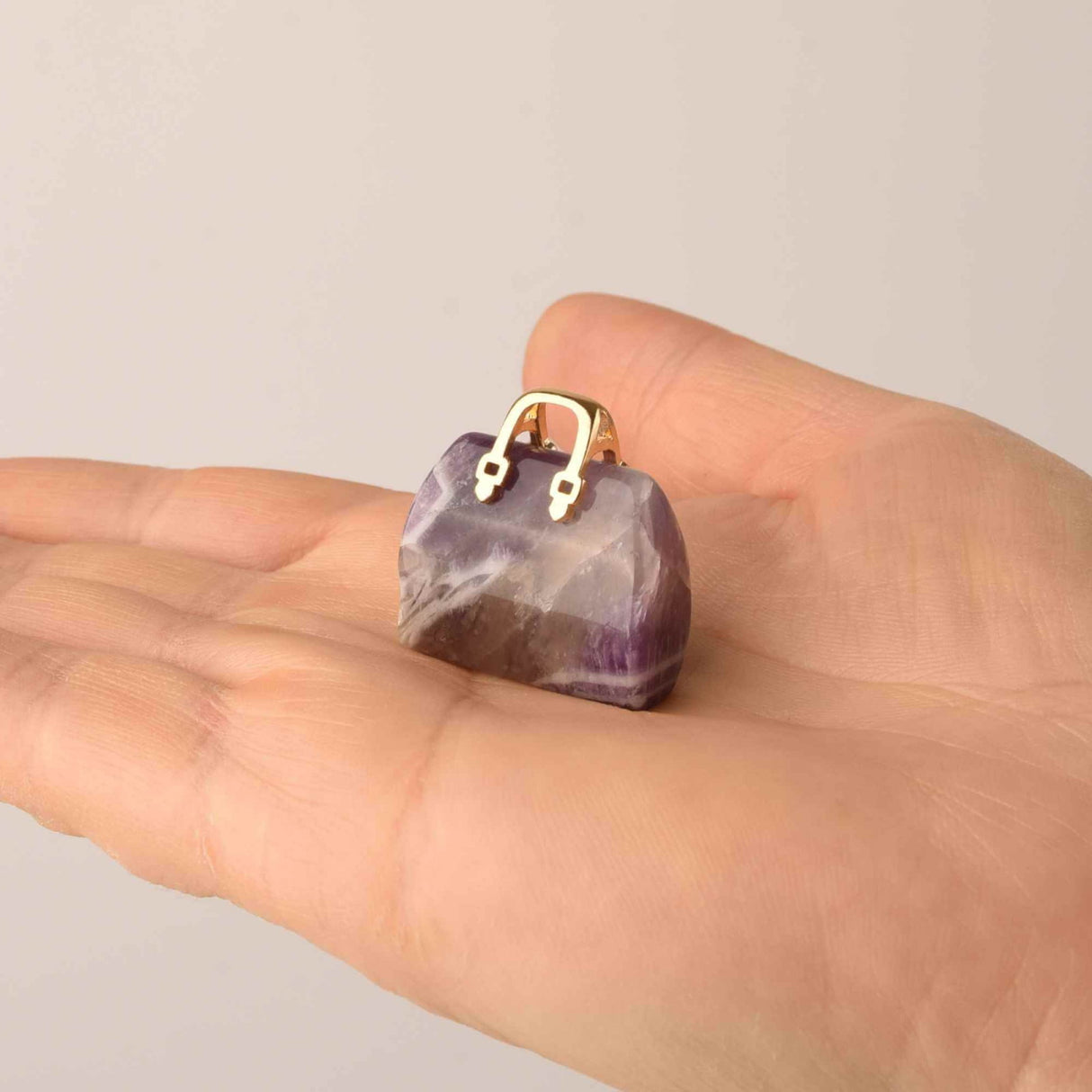 Pandantive 2.5 cm din piatra naturala Ametist, in forma de geanta - Accesorii din piatra pentru realizarea de bijuterii, cercei, colier