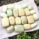 Piatra rulata din Amazonit natural - Calm și Echilibru în Viața Ta 3-4 cm