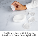 Figurina Fetita din Selenit Natural Marocan cu Suport - Sculptura Decorativa pentru Liniste si Purificare Energetica