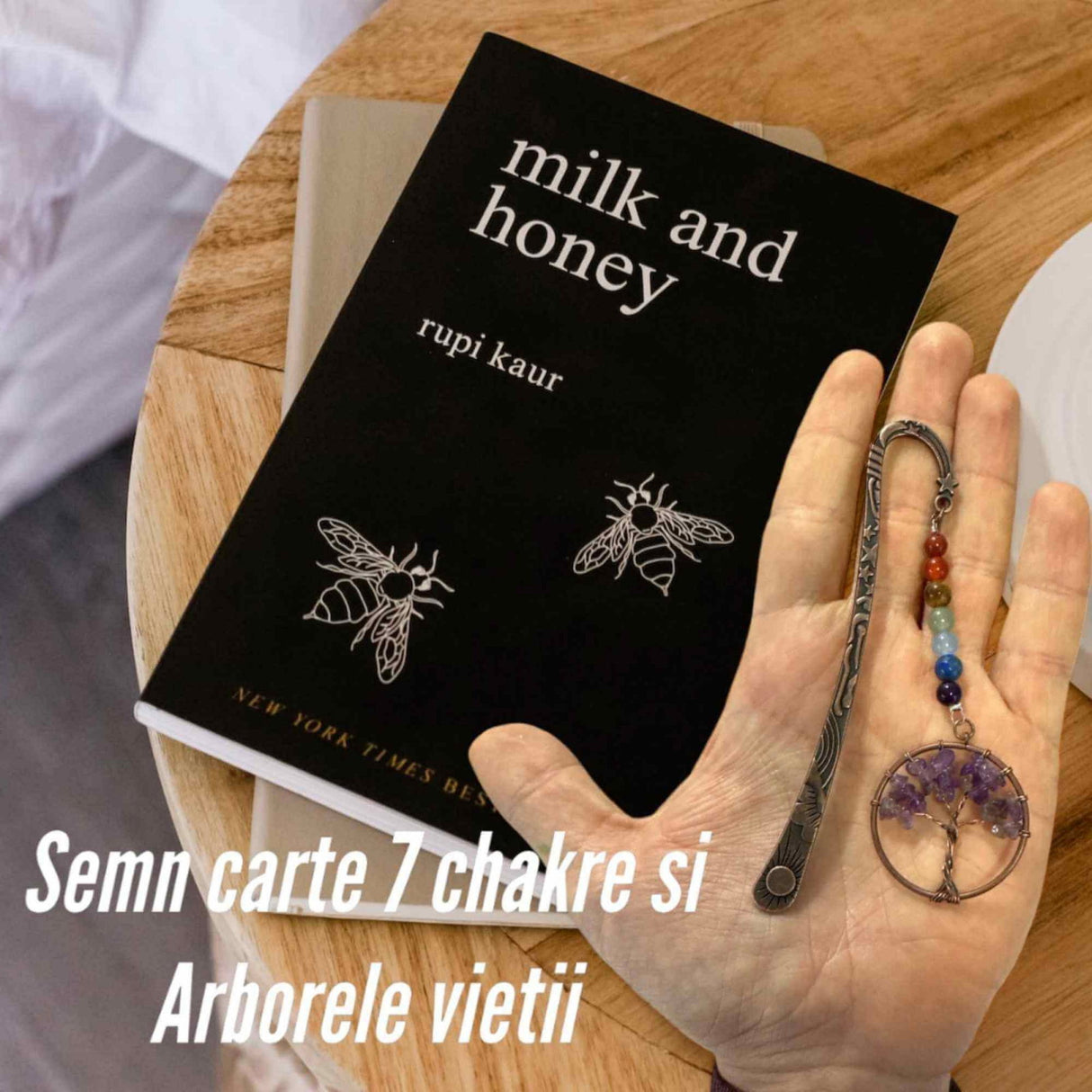 Semn de Carte cu Arborele Vietii si Cele 7 Chakre, Decorat cu Pietricele de Ametist - Un Cadou Spiritual Inedit