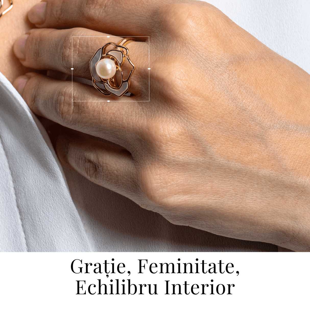 Bijuterie inspirata de natura - Inel floare de camelie cu perla si scoica